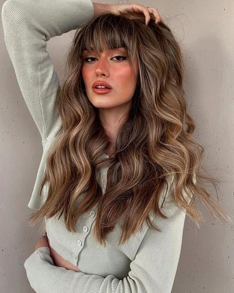 Brunette To Blonde With Bangs, Sun Kissed Brown Hair With Bangs, Balayage Hair With Bangs, Balayage With Bangs, Dimensional Bronde, Fine Hair Styles For Women, Bronde Balayage, Dimensional Blonde, Summer Haircuts