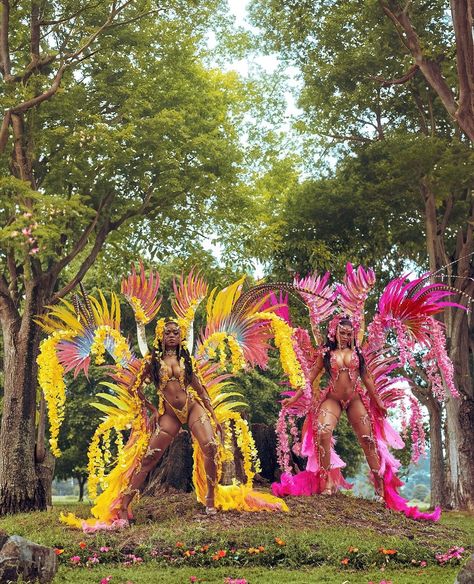 Playing mas with @yumavibe for Trinidad Carnival? Find us in your drop down menu when purchasing your costumes! Your ultimate Carnival Glam experience is just a few clicks away! 🇹🇹🇹🇹 Glam Hub Beauty Services: 💄Waterproof Makeup 💇🏽‍♀️Carnival Hair 📷Photoshoot 📹 Social Reels 🌟Complimentary Offerings🌟 🥂Mimosa on Entry 👗Dressing Rooms 🙋‍♀️Dressing Assistants 🪡On-Site Seamstress 🚌 Shuttle Service Disclaimer: we did do the glam for this shoot 📸 @idouglas.co @_mariecollette_ #carnivalmakeup #... Carnival Barbados, Trinidad Carnival Makeup, Trinidad Carnival Outfits, Carnival Hair, Trinidad Carnival Costumes, Carnival Hairstyles, Carnival Trinidad, Carnival Aesthetic, Jamaica Carnival