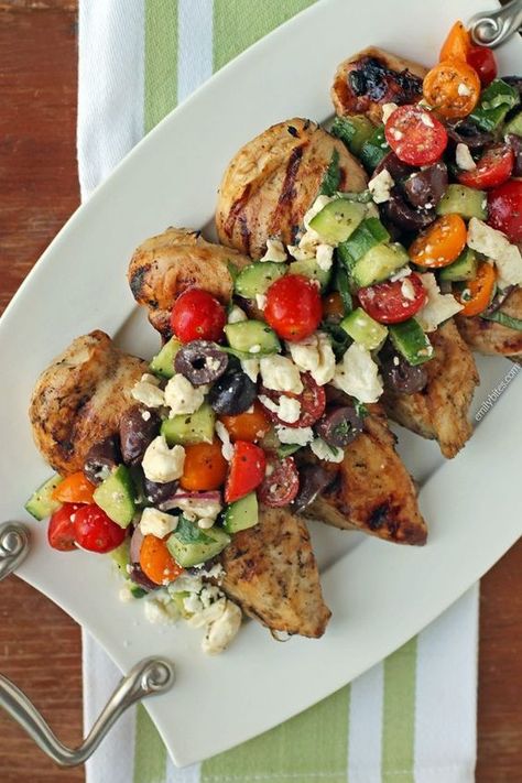 Grilled Mediterranean Chicken, Antioxidant Foods, Mediterranean Grilled Chicken, Low Carb Healthy, Grilled Chicken Recipe, Boiled Egg Diet Plan, Mediterranean Chicken, Recetas Keto, Mediterranean Diet Recipes