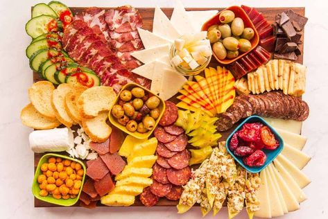 Mexican-Inspired Charcuterie Board Charcuterie Fruit Board Ideas, Charcuterie Fruit Board, Fruit Board Ideas, Mexican Charcuterie Board, Mexican Charcuterie, Charcuterie Fruit, Meat Platters, Veggie Meat, Guava Paste