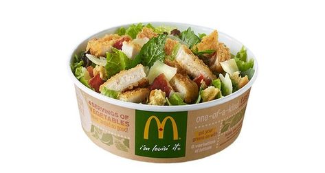 Healthy Mcdonalds, Salad Kale, Healthy Chicken Salad, Chicken Caesar Salad, Salad Healthy, Mediterranean Salad, Ambrosia Salad, Fast Healthy Meals, Grilled Chicken Salad