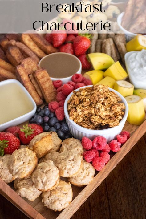 Brunch Charcuterie Board Ideas, Brunch Charcuterie Board, Brunch Charcuterie, Breakfast Charcuterie Board, European Breakfast, Breakfast Charcuterie, Charcuterie Board Ideas, French Toast Sticks, Mothers Day Breakfast