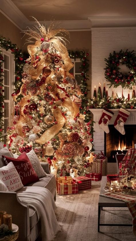 Inside: Discover 24 creative and fun ideas to decorate your Christmas tree this season! From classic themes to modern twists, there’s something for everyone. Glamorous Christmas Decor, Luxurious Christmas, Christmas Tree Decor Ideas, Glamorous Christmas, Tree Decor Ideas, Food Plan, Shimmer Lights, Sparkling Lights, Beautiful Christmas Trees