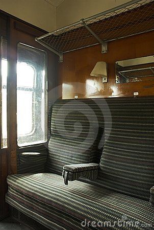 Vintage Train Compartment. Train Compartment, Train Interior, Train Carriage, Old Steam Train, Train Room, Old Train, Steam Train, Train Ride, Vintage Train