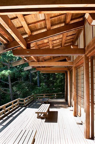 Roof and Porch Japanese Porch, Japanese Roof, Modern Roofing, Japanese Home Design, Japanese Style House, Traditional Japanese House, Timber Architecture, Roofing Ideas, Japan Architecture