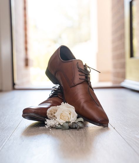 Grooms Shoes Wedding, Wedding Shoe Photos, Grooms Shoes, Groom Shoes Wedding, Wedding Shoes Groom, Groom Preparation Photos, Groom Wedding Shoes, Winery Wedding Reception, Bride Silhouette