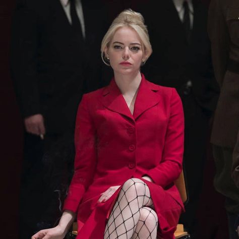 Emma as Annie Landsberg in 'Maniac' 😍#emmastone #maniac #netflix Emma Stone Gwen Stacy, Emma Stone Style, Sharon Stone, Emma Stone, Gal Gadot, Costume Design, American Actress, Lady In Red, Beauty Women