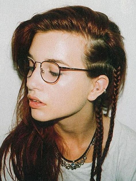 Hipster Hairstyles Women, Faux Undercut, Finger Wave Hair, Wedge Hairstyles, Hipster Hairstyles, Beehive Hair, Bouffant Hair, Asymmetrical Hairstyles, Hairstyles With Glasses