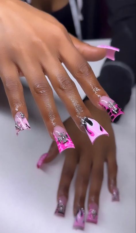 Star Duck Nails, Pink And White Duck Nails, Hot Pink Duck Nails, Valentines Duck Nails, Slim Duck Nails, Medium Length Duck Nails, Baddie Duck Nails, Duck Nail Designs Y2k, Long Duck Nails Acrylic