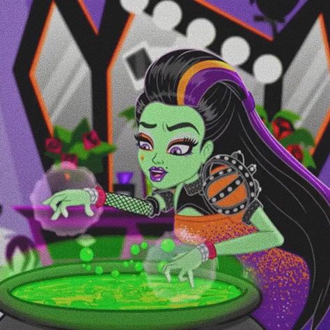 Casta Fierce Aesthetic, Monster High Pfp Draculaura, Casta Fierce, Monster High Spotify Cover, Monster High Pfp Spectra, Draculaura Monster High The Movie, Monster High Screenshots, Monster High Characters, Monster High Art