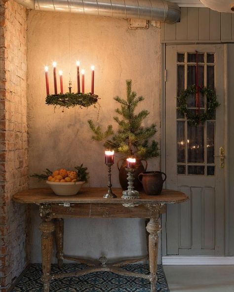 1940s Home, Scandi Home, Scandi Christmas, Swedish Christmas, Swedish House, Cottage Christmas, Vintage Interiors, Christmas Decorations Rustic, Scandinavian Home