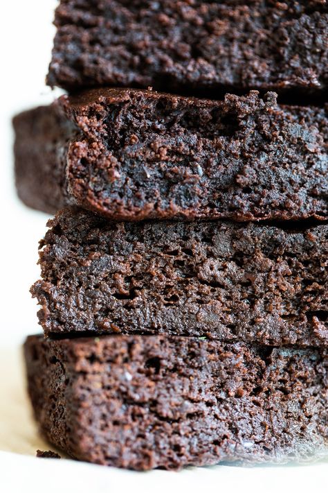 Adzuki bean brownies – HonestlyYUM Adzuki Beans Recipe, Azuki Bean Recipes, Bean Brownies Healthy, Adzuki Bean Recipe, Bean Recipe, Azuki Bean, Bean Brownies, Adzuki Beans, Brownie Batter