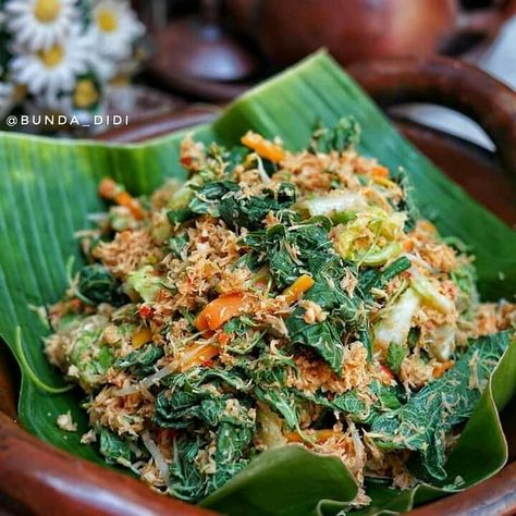 Urap Sayur, Gado Gado, Shrimp And Cauliflower Rice, Shrimp And Cauliflower, Coconut Shrimp, Relationship With Food, Cauliflower Rice, Japchae, Brussel Sprout