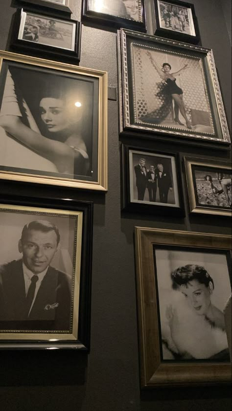 Old Photo Wall, Met Gala Bathroom Pictures, Old Hollywood Lockscreen, Vintage Hollywood Aesthetic Room, Photo Op Wall, Old Hollywood Interior Design, Old Hollywood Glam Wallpaper, Old Hollywood Wall Art, Old Hollywood Bedroom