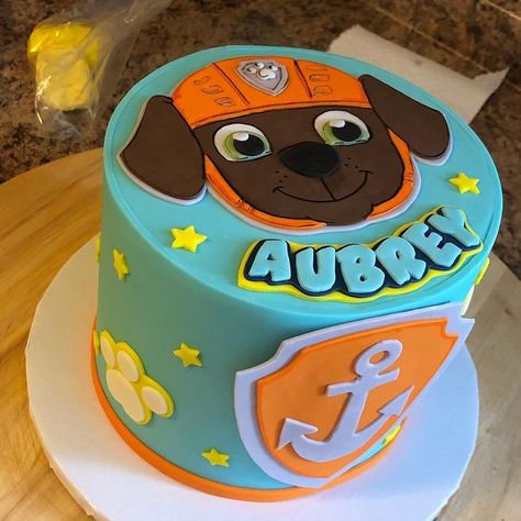 Made to Cake 💜 en Instagram: “A little paw patrol cuteness for your Saturday morning! 🐾. . . . . . . . . . . . . #pawpatrolcake #zumacake #pawpatrolzumacake…” Zuma Birthday Cake, Zuma Cake Paw Patrol, Paw Patrol Cake Zuma, Paw Patrol Zuma Cake, Zuma Paw Patrol Cake, Toffee Cake Recipe, Toffee Cake, Zuma Paw Patrol, 4th Birthday Cakes