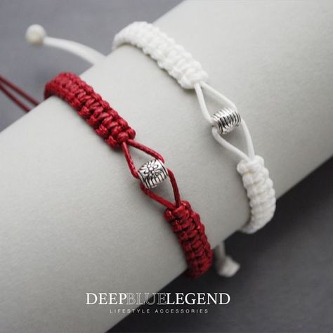 This is a listing for 2 braided bracelets and a antique silver bead, one for her and one for him and in the color of your choice. These bracelets are made based on macrame techniques. - 100% handmade in France - the bracelet will wrap once around your wrist and makes for a nice subtle accessory bringing out the outdoor and adventurous person in you. - these bracelets make a great gift for any couple, the bracelets come in a fabric gift bag ready to be offered as a present.  The colours used in t Promise Bracelet For Him, Bohemian Bracelets Diy, Cute Handmade Bracelets, Creative Bracelets, Bracelet Pour Couple, Black Friendship Bracelet, Gift For Bf, Macrame Techniques, Minimalist Couple