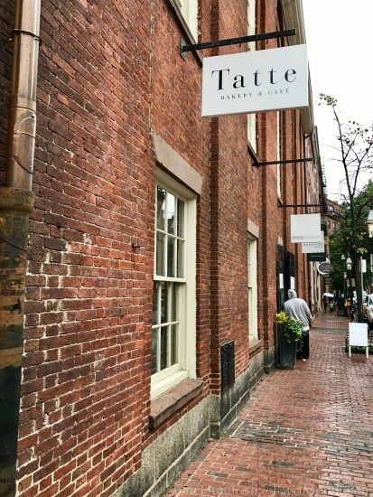 Tatte Bakery Boston Coffee Shop, Boston Coffee Shop Aesthetic, Boston Cafe Aesthetic, Tatte Cafe Boston, Tatte Bakery Boston, Tatte Cafe, Tatte Boston, Boston Bakery, Boston Eats