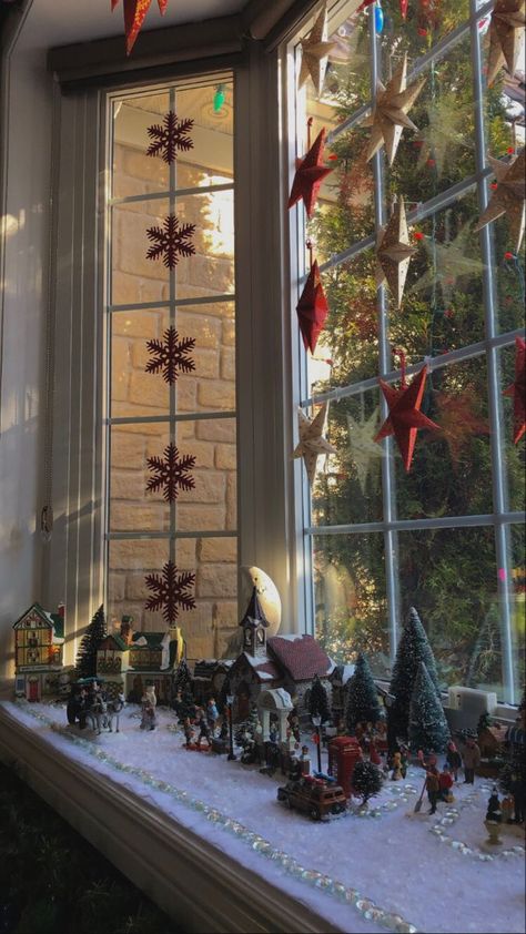 43 Christmas Window Decor Ideas: The Pain-Free Guide Christmas Tree In Bay Window, Christmas Bay Window Ideas, Christmas Bay Window Decorations, Bow Window Decor, Bay Window Christmas Decor Ideas, Christmas Bay Window, Bay Window Christmas Decor, Christmas Window Decor Ideas, Christmas Village Ideas