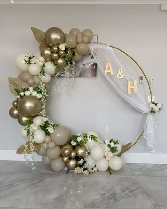 Round Balloon Garland, Circle Balloon Garland, Balloon Ring Decoration, Balloon Arch Wedding, Ring Balloon, Gold Balloon Garland, Engagement Balloons, Party Balloons Diy, 18th Birthday Decorations