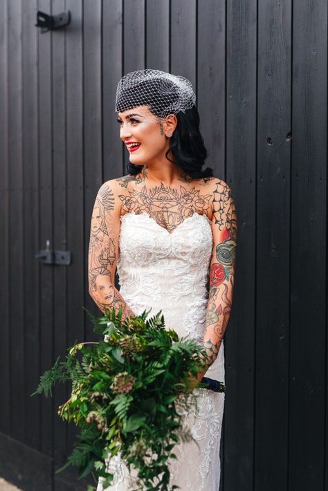 Bride In Wedding Dress, Wedding Photography Vintage, Tattooed Bride, Rockabilly Wedding, Edgy Wedding, Brides With Tattoos, Alternative Bride, Contemporary Dresses, Tattoo Cover