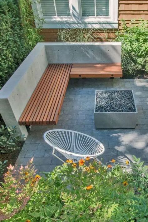 Cheap Fire Pit, Backyard Seating Area, Outdoor Fire Pit Designs, Modern Fire Pit, Outdoor Seating Area, Backyard Seating, Garden Types, Diy Fire Pit, Landscape Designs