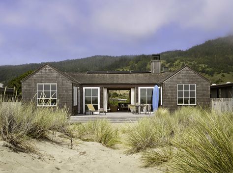 View this Best Curb Appeal - Open to Everyone entry in the 2017 Gardenista Considered Design Awards House On The Beach, California Beach House, Stinson Beach, Dream Beach Houses, House Beach, Traditional Exterior, Beach House Design, Beach Cottage Style, Design Exterior