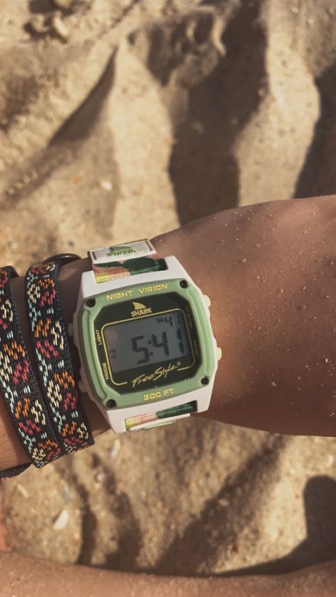 Freestyle Shark Watch Aesthetic, Freestyle Watch Aesthetic, Freestyle Shark Watch, Shark Watch With Bracelets, Shark Watch Aesthetic, Chaco Bracelet, Shark Clip Watch, Freestyle Watches Sharks, Surfer Girl Outfits