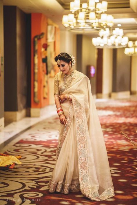 Sabyasachi Bridal Collection, Designer Sarees For Wedding, Blouse Necklace, Sabyasachi Lehenga Bridal, Reception Sarees, Sarees For Wedding, Sabyasachi Bridal, Sabyasachi Sarees, Reception Saree