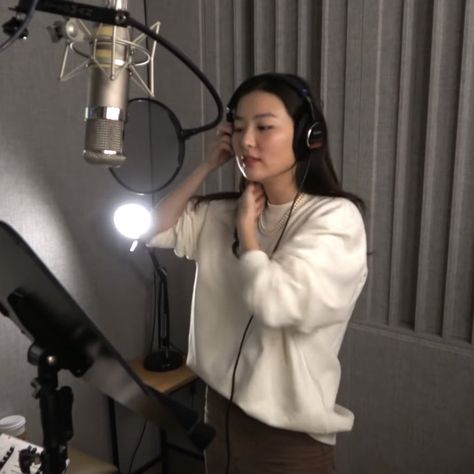 Kang Seulgi, Recording Studio, No Name, Her Smile, The Girl Who, Blueberries, Red Velvet, Kpop Girls, Mirror Selfie