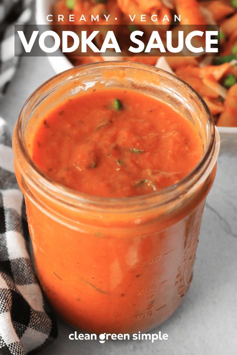 Make a creamy, plant-based vodka sauce in about 40 minutes! Serve this delicious sauce with pasta, pizza, or veggie meatballs for an amazing vegan dinner. Vegan Vodka Sauce, Creamy Vodka Sauce, Veggie Meatballs, Vegan Parmesan Cheese, Recipes With Few Ingredients, Easy Vegan Dinner, Vodka Sauce, Pasta Pizza, Clean Green