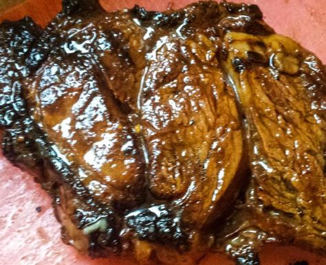 Anykine Steak Marinade - I've been making this recipe for years. Only now have I decided to let out the secret sauce. I've always love to play with marinades for the grill. It sounds a little weird but it worked out so well. I love it more than teriyaki steak or oyster soaked steak. It works.. It works well. Give it a try! Hawaiian Dinners, Cooks Island, Hawaiian Steak, Marinate Steak, Hawaiian Beef, Marinade Steak, Teriyaki Steak, Garlic Balsamic, Grilled Beef Recipes