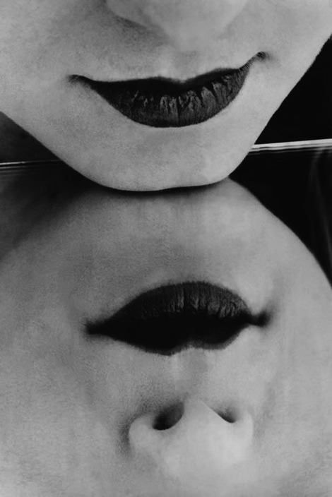 Kiki de Montparnasse,1930. Man Ray. Man Ray Photos, Man Ray Photography, Cindy Sherman, Steve Mccurry, Kiki De Montparnasse, 2d Design, Man Ray, Foto Art, Her Eyes