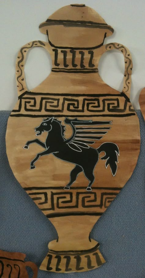 Ancient Greece Projects, Greek Amphora, Ancient Greece Art, Art History Lessons, Arte Doodle, Greece Art, History Project, 6th Grade Art, Ancient Greek Art