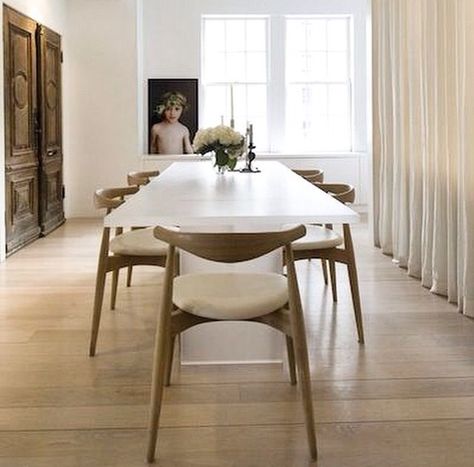 Wegner elbow Elbow Chair, Wegner Chair, Scandinavian Chairs, Hans Wegner, Contemporary Dining Room, Elle Decor, Room Table, Dining Room Chairs, Living Room Chairs