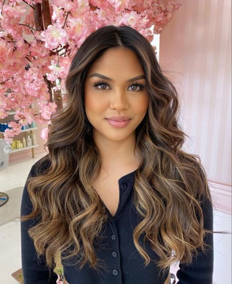 Olive Skin Tone Hair Color Balayage, Balayage Brown Skin Tone, Balayage On Olive Skin Tone, Brown Skin Balayage, Highlights For Medium Skin Tone, Balayage Olive Skin Tone, Hair For Brown Skin Tone, Balayage For Olive Skin Tone, Olive Tone Skin Hair Color