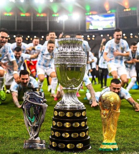 Leo Messi 🔟 on Twitter: "https://t.co/DBS5lM7vyT" / Twitter Argentina Football Team, Messi World Cup, World Cup Trophy, Argentina Football, Messi Photos, World Cup Champions, Leonel Messi, Messi 10, World Cup 2022