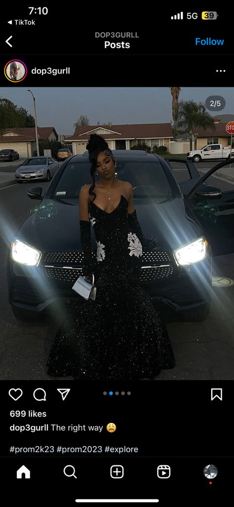 Prom Black Women, Black Prom Dresses Black Women, Prom Night Hairstyle, Stud Prom, Prom 2k23, Prom Vibes, Prom Dress Aesthetic, 8th Grade Prom Dresses, Prom 2k24