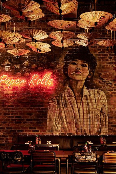 Rock Bar Design, Burger Bar Design, Restaurant Bar Design Ideas, Sushi Restaurant Design, Graffiti Restaurant, Izakaya Bar, Sushi Bar Design, Rock And Roll Aesthetic, Asian Fusion Restaurant