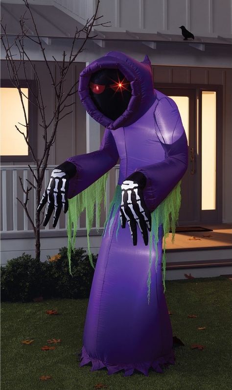 Inflatable Faceless Reaper ($50) Crazy Cat Lady Halloween, Halloween Costumes Girl, Halloween Yard Inflatables, Best Dog Halloween Costumes, Superhero Dog, Halloween Blow Ups, Yard Inflatables, Cheap Halloween Decorations, Halloween Diy Outdoor