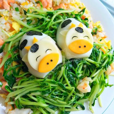 Miki's Food Archives : Animal Theme Food Art - Happy Cow Hard Boiled Eggs Animal Theme Food, Party Food Kids, Cow Food, Healthy Lunches For Work, Hard Boiled Egg, Decorações Com Comidas, Amazing Food Decoration, Happy Cow, Kawaii Cooking