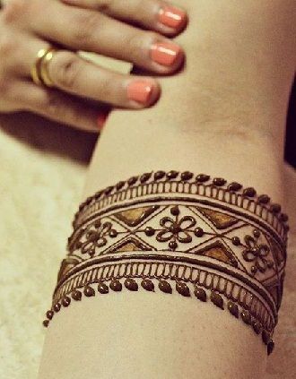 90 Simple And Easy Mehndi Designs For Beginners With Images Henna Designs Arm, Mehndi Designs Finger, दुल्हन मेहंदी डिजाइन, Henna Hand Designs, Eid Mehndi Designs, Modern Mehndi, New Bridal Mehndi Designs, Henna Tattoo Hand, Mehndi Designs 2018