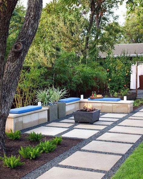 Top 70 Best Stepping Stone Ideas - Hardscape Pathway Designs Backyard Entertaining Area, Stone Pavers, Modern Backyard Landscaping, Modern Backyard, Patio Landscaping, Backyard Garden Design, Beautiful Backyards, Backyard Patio Designs, Modern Landscaping