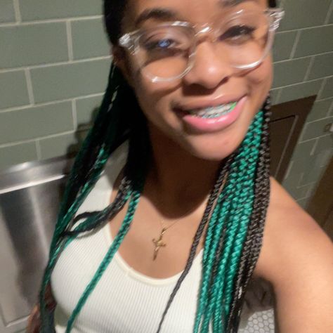 Green And Brown Box Braids, Dark Green Peekaboo Braids, Box Braids Peak A Boo, Teal And Black Braids, Green Peak A Boo Hair Braids, Peekaboo Box Braids Green, Pink And Green Box Braids, Teal Peekaboo Braids, Black And Green Box Braids