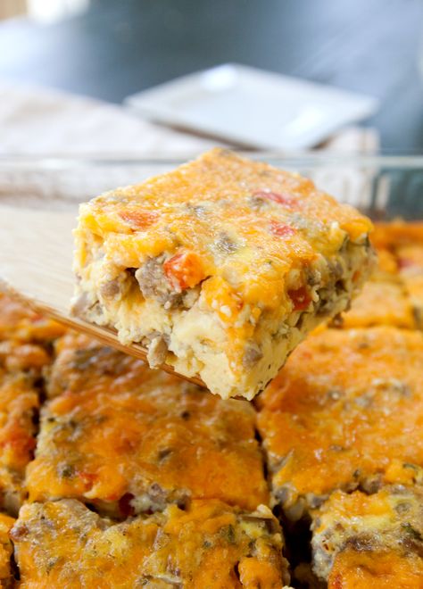 Low Carb Low Calorie Breakfast, Cheesy Breakfast Casserole, Low Carb Breakfast Casserole, Breakfast Quiche Recipes, Low Calorie Breakfast, Low Carb Casseroles, Flavorful Vegetables, Breakfast Quiche, Brownie Bites