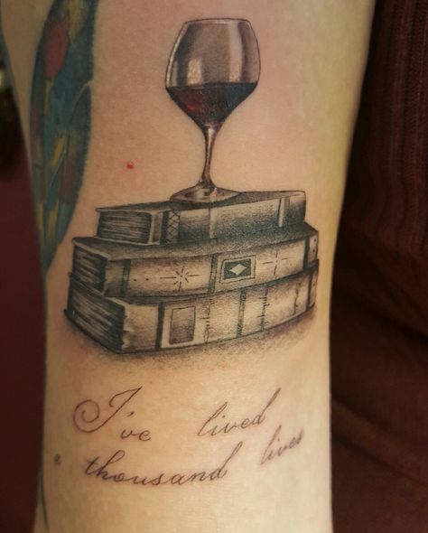 Wu Tang Tattoo, White Bird Tattoos, Wine Tattoo, Tattoo Sonne, Bookish Tattoos, Literary Tattoos, Tattoo Leg, Tattoos For Lovers, Trendy Tattoo