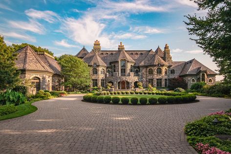 American Mansions, Stone Mansion, Mansion Exterior, Dream Mansion, Fort Wayne Indiana, Fancy Houses, Castle House, Big House, Mansions Luxury