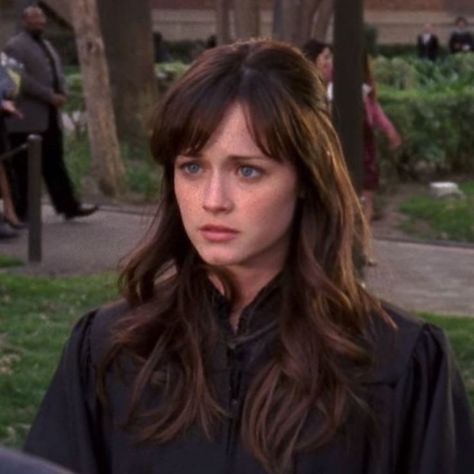 Rory Gilmore Hair, Rory Gilmore, Brown Hair, Image Search, Bangs, Drama, Hairstyles, Hair, On Instagram