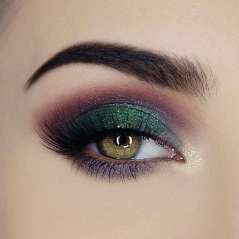 Cheers To 20 Years, Purple Eye Makeup, Makeup Video, Wallpaper Retro, Makeup Bridal, Smink Inspiration, Hooded Eye Makeup, Eye Makeup Steps, Makijaż Smokey Eye