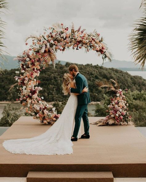 Bride And Groom Under Arch Wedding Photos Thailand Wedding, Moon Wedding, Wedding Backdrop Design, Flower Moon, Wedding Altars, Salou, Wedding Chicks, Planner Inspiration, Ceremony Backdrop