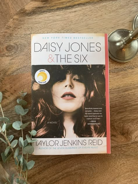 October Books, Daisy Jones And The Six, Book Log, Daisy Jones, Book Blogger, Best Books To Read, Book Humor, A Novel, Book Aesthetic